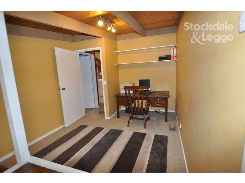 2 Bellbird Crescent, Emerald VIC 3782