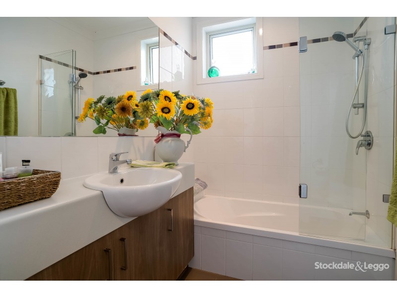 11/83-87 Maroondah Highway, Healesville VIC 3777