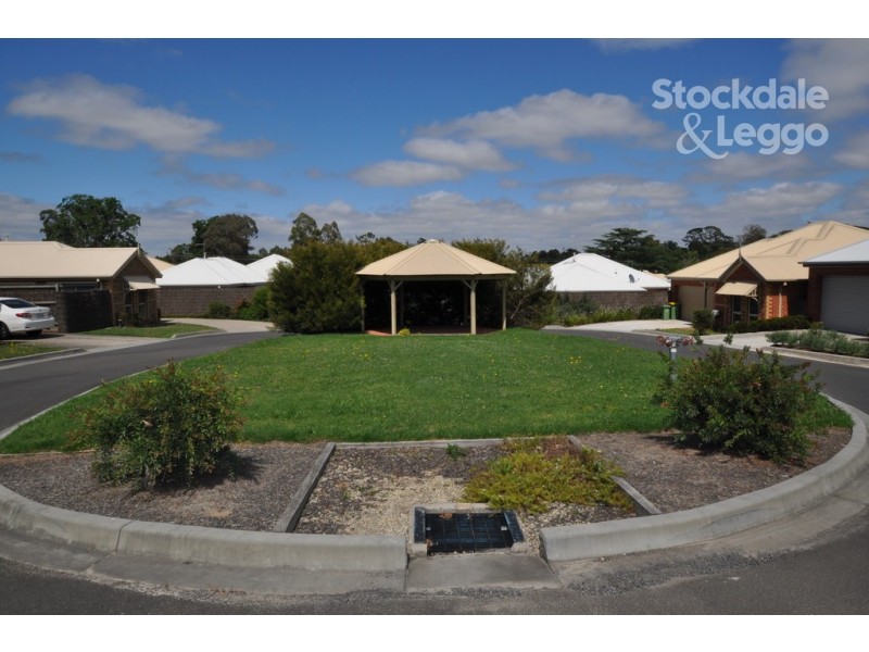 11/83-87 Maroondah Highway, Healesville VIC 3777