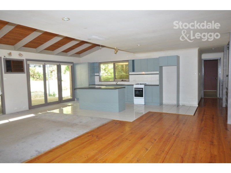 46 Second Avenue, Cockatoo VIC 3781