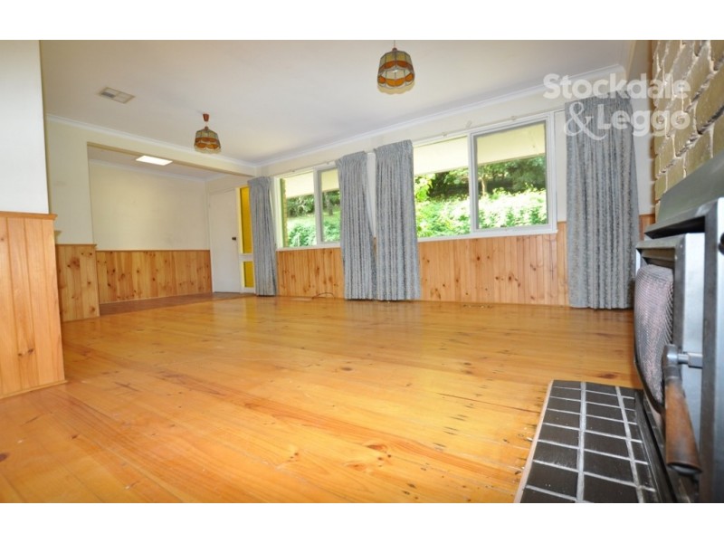 8 Sunnyside Terrace, Emerald VIC 3782