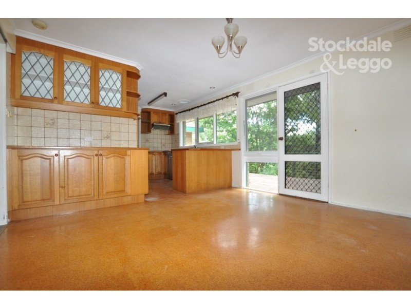 8 Sunnyside Terrace, Emerald VIC 3782