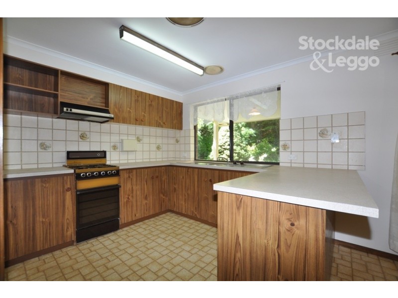 41 Charman, Emerald VIC 3782
