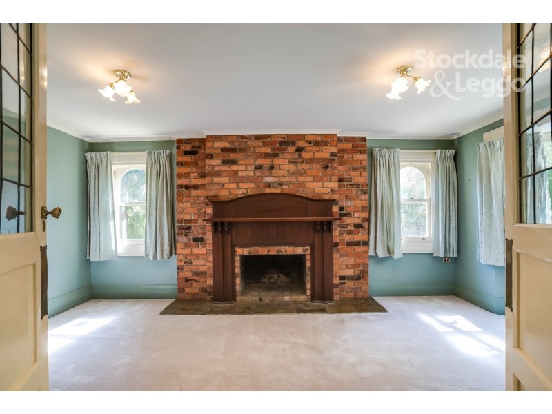 45 Belgrave-Gembrook Road, Cockatoo VIC 3781