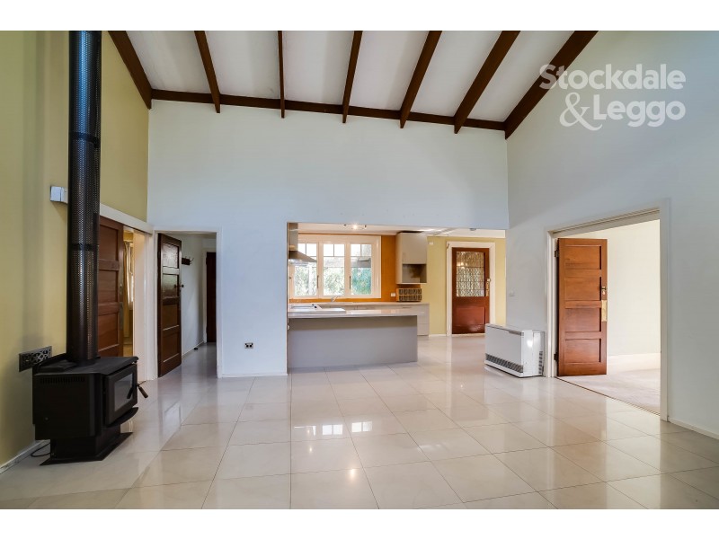 45 Belgrave-Gembrook Road, Cockatoo VIC 3781