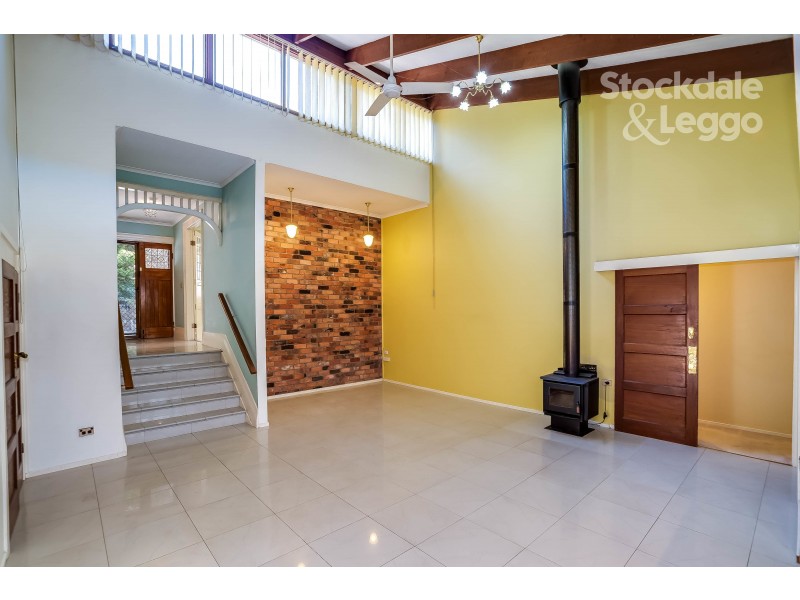 45 Belgrave-Gembrook Road, Cockatoo VIC 3781