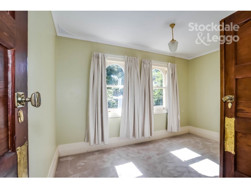 45 Belgrave-Gembrook Road, Cockatoo VIC 3781