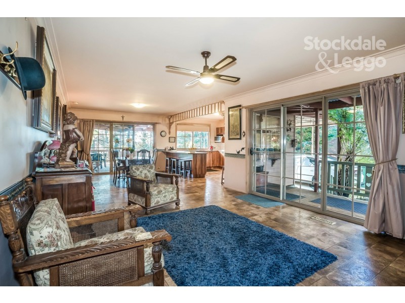 6 Church Street, Emerald VIC 3782