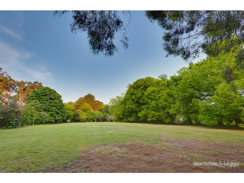 4 Edenmont Road, Emerald VIC 3782