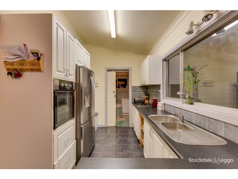 4 Edenmont Road, Emerald VIC 3782