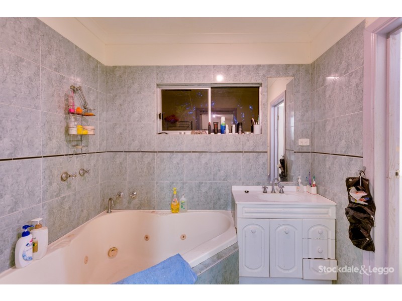 4 Edenmont Road, Emerald VIC 3782