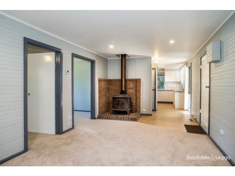 2 Bell Street, Cockatoo VIC 3781