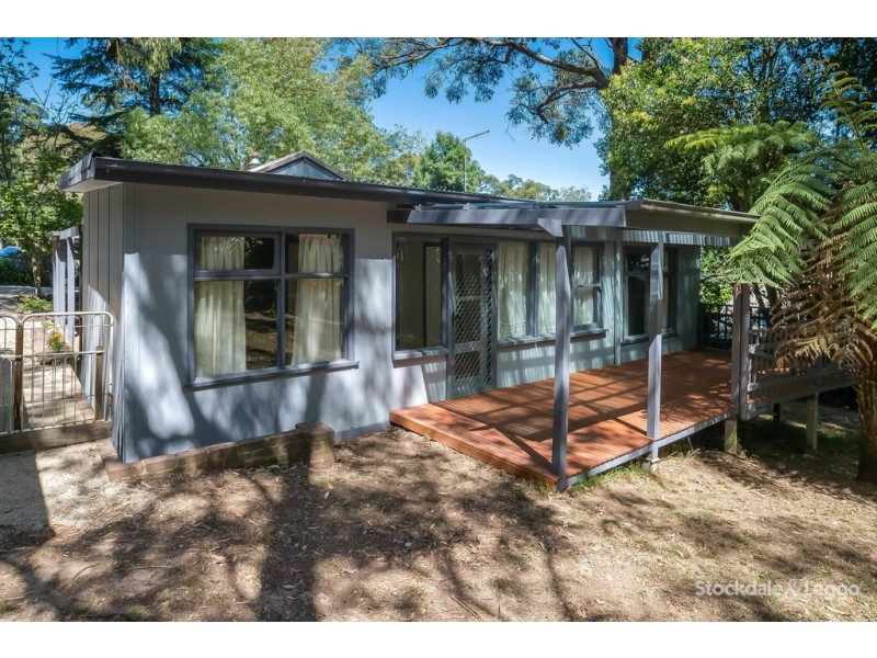 2 Bell Street, Cockatoo VIC 3781
