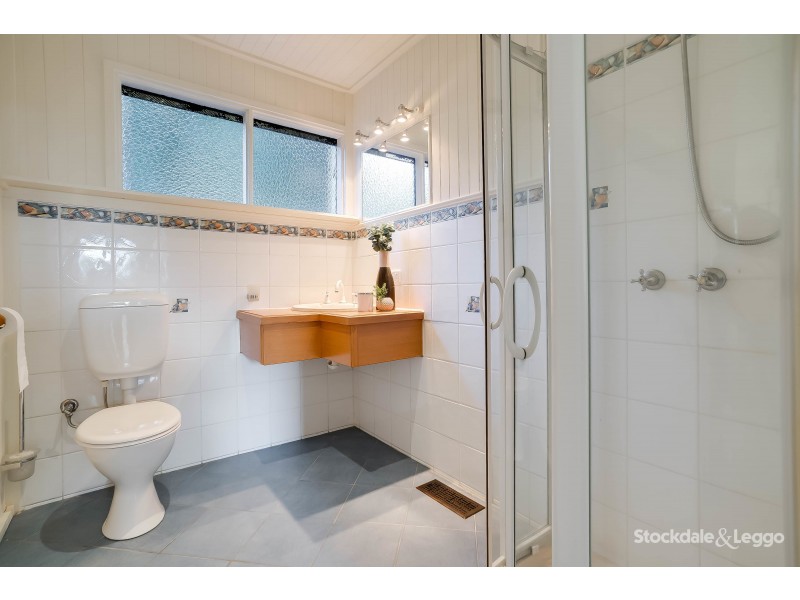 28 Elm Crescent, Emerald VIC 3782