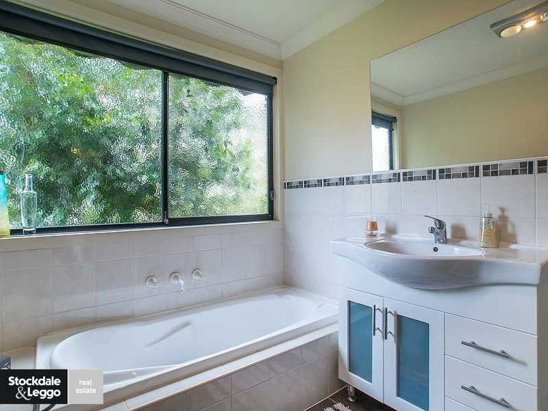 136 Red Road, Gembrook VIC 3783