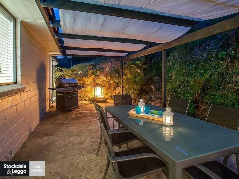 1580 Pakenham Road, Cockatoo VIC 3781