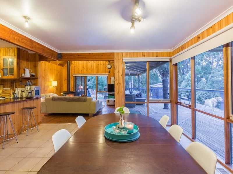10 Halcyon Grove, Cockatoo VIC 3781