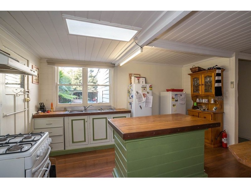 15 Legg Road, Emerald VIC 3782