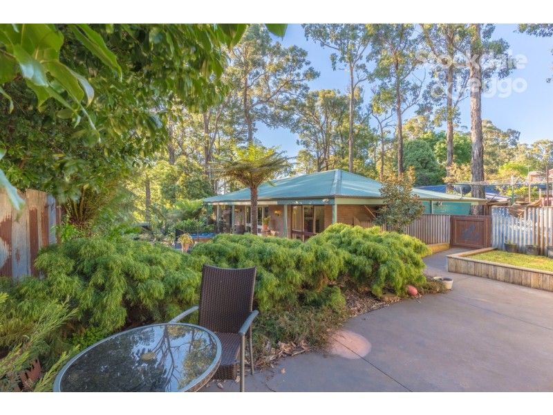 2 Leighton Avenue, Emerald VIC 3782