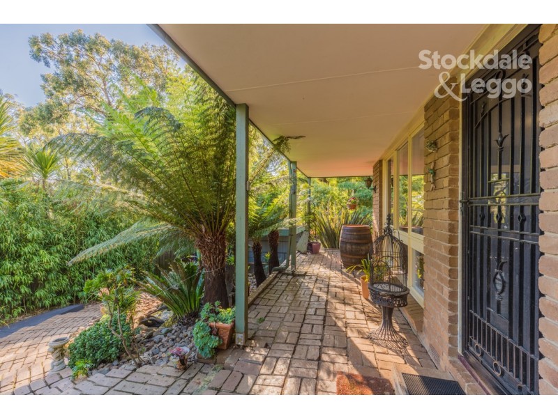 2 Leighton Avenue, Emerald VIC 3782