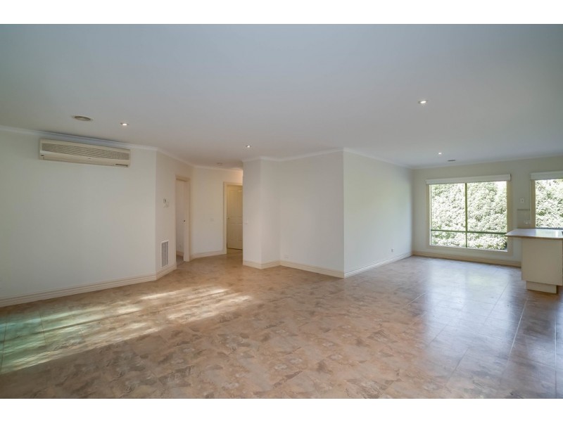 73 First Ave, Cockatoo VIC 3781