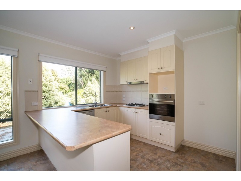 73 First Ave, Cockatoo VIC 3781