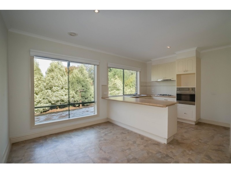 73 First Ave, Cockatoo VIC 3781