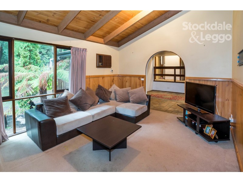 4 Jeanne St, Cockatoo VIC 3781