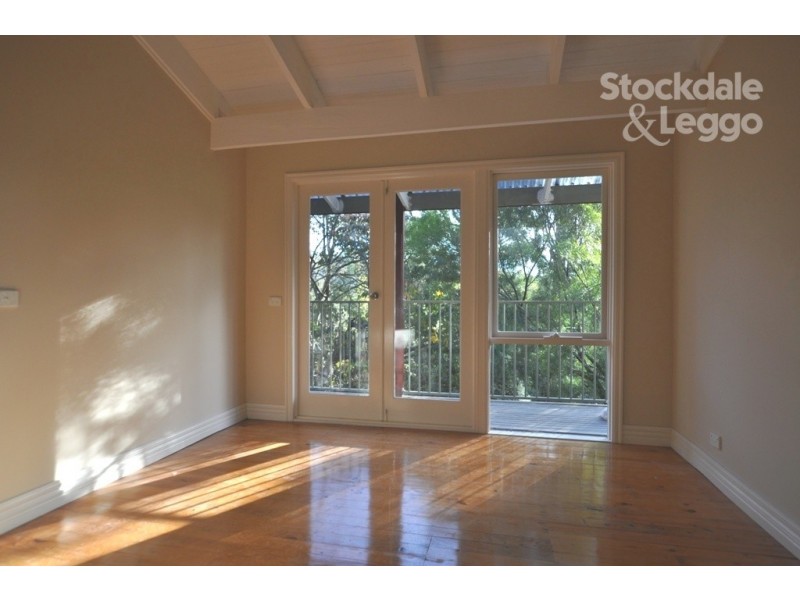 50 Caroline Avenue, Cockatoo VIC 3781