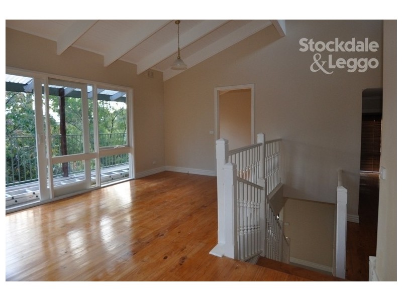 50 Caroline Avenue, Cockatoo VIC 3781