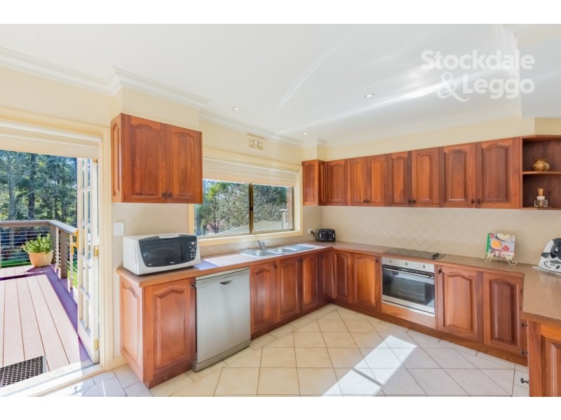 33 Bird Road, Avonsleigh VIC 3782