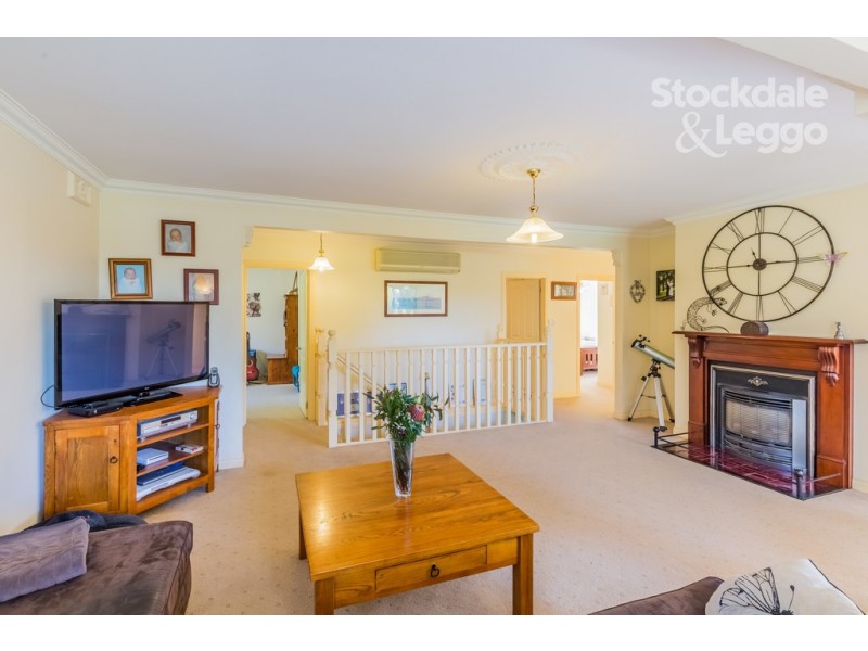 33 Bird Road, Avonsleigh VIC 3782