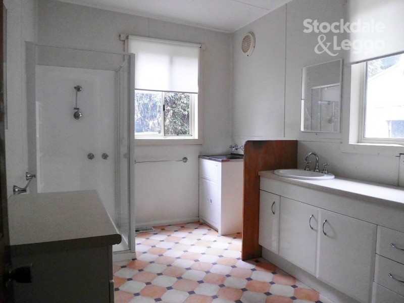 31 Viewhill Road, Cockatoo VIC 3781