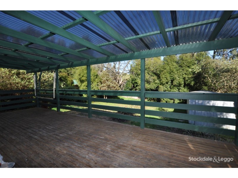 7 Belgrave Gembrook Road, Cockatoo VIC 3781