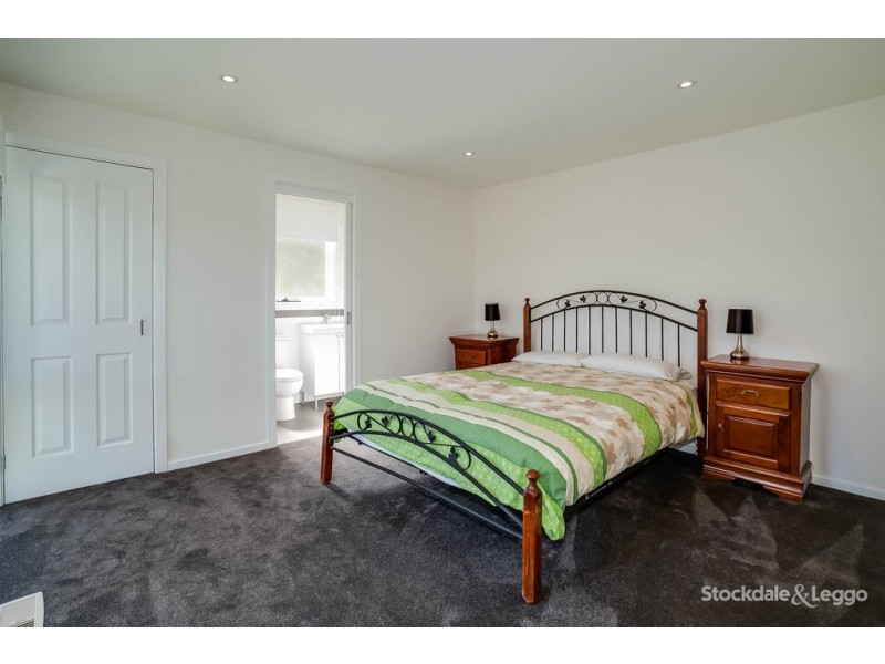 5 Glenvista Ave, Emerald VIC 3782