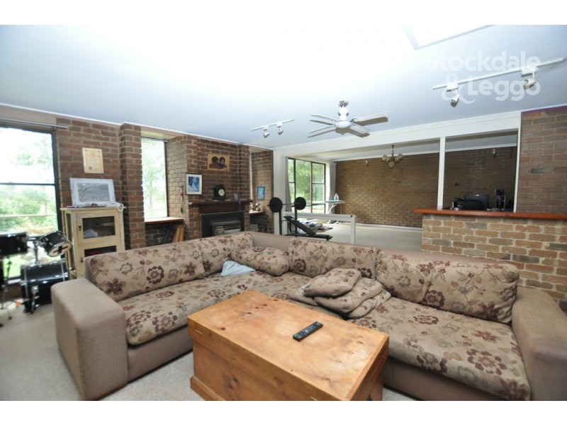 78 Emerald Monbulk Rd, Emerald VIC 3782