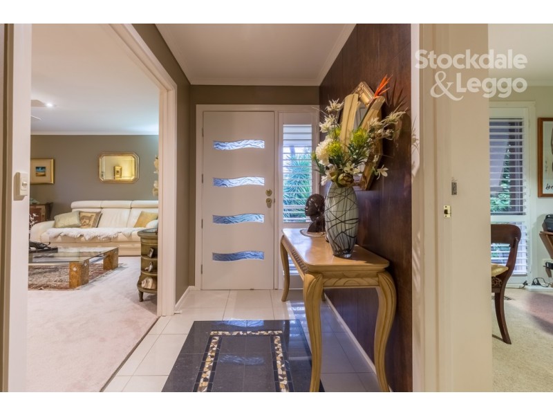 1 Paradise Avenue, Clematis VIC 3782