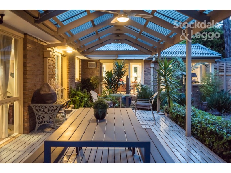 1 Paradise Avenue, Clematis VIC 3782