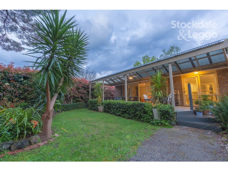 1 Paradise Avenue, Clematis VIC 3782