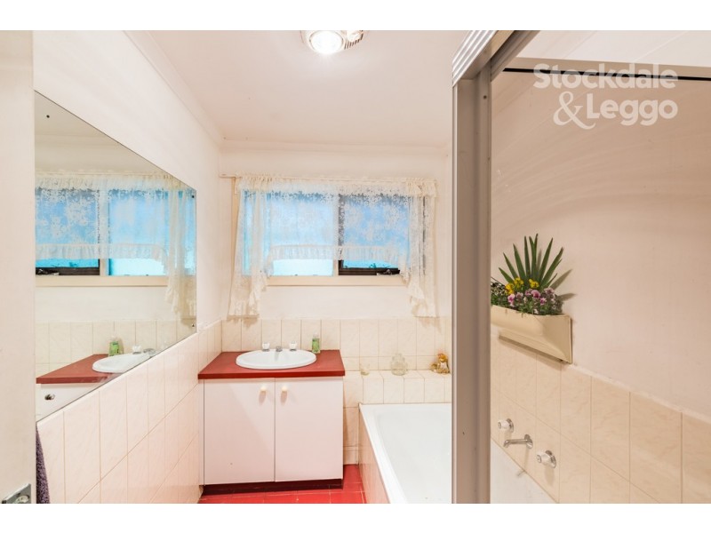 1 Brodrick Road, Macclesfield VIC 3782