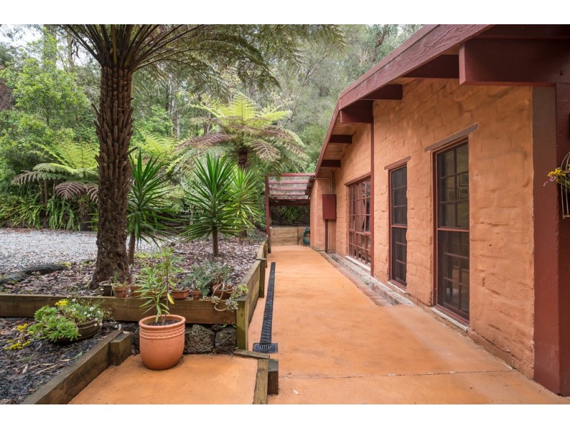 3 Hillcrest Court, Cockatoo VIC 3781