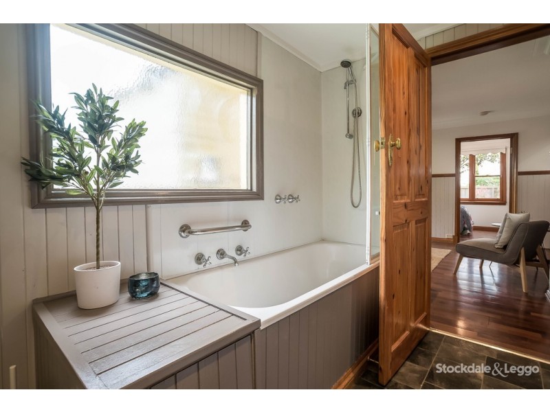 3 Vika Avenue, Monbulk VIC 3793