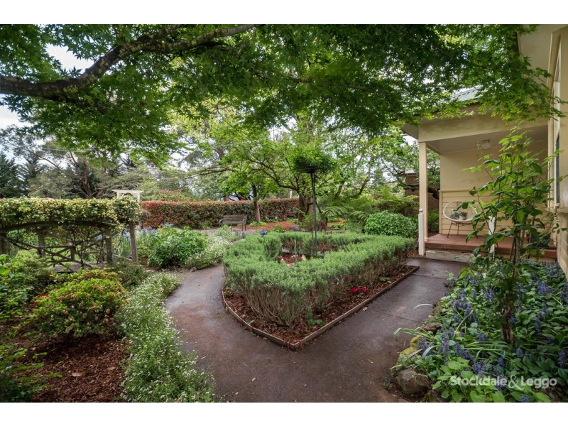 3 Vika Avenue, Monbulk VIC 3793