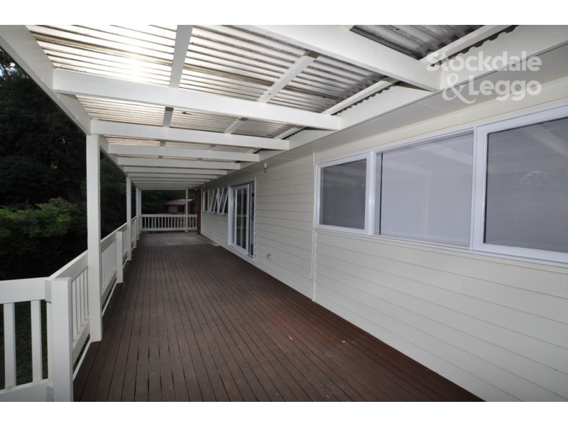 6 Fernshaw Road, Monbulk VIC 3793