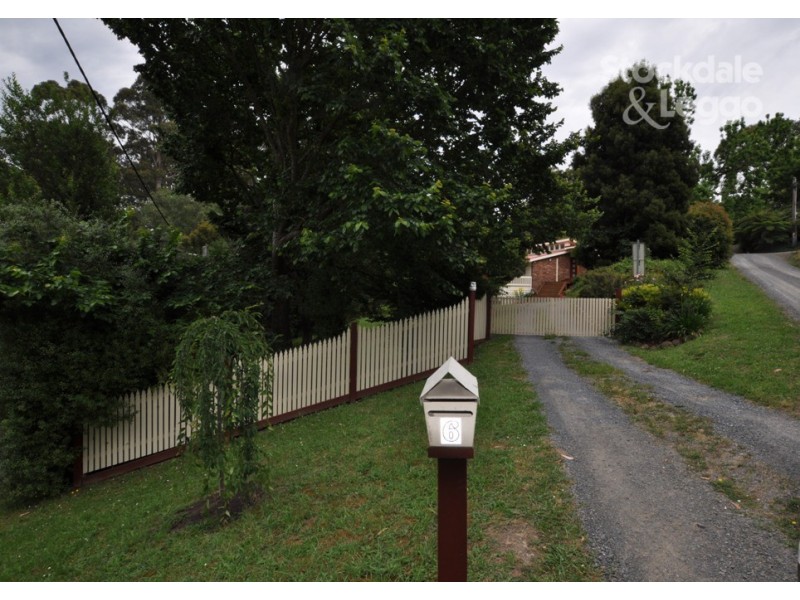 6 Fernshaw Road, Monbulk VIC 3793