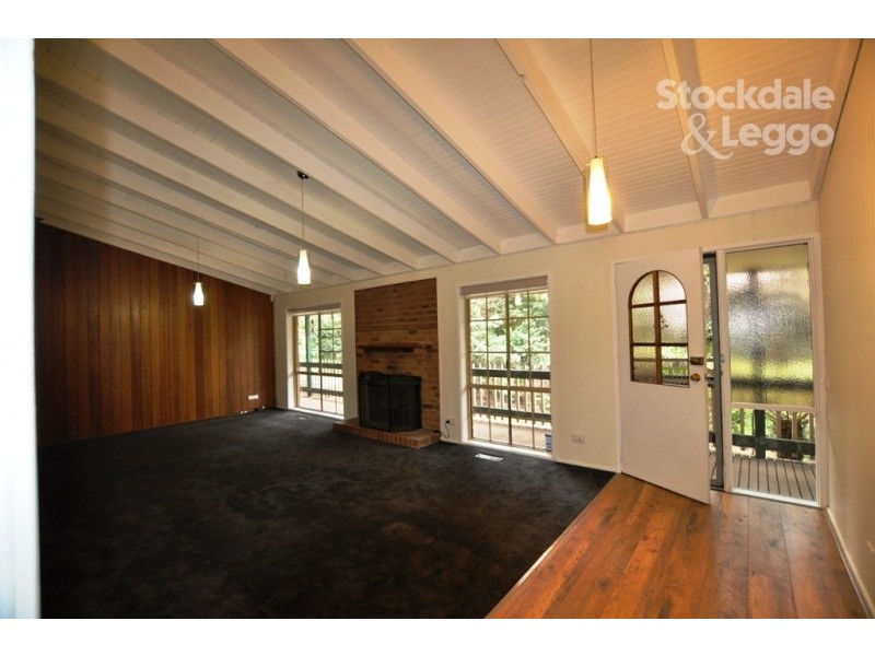 1 FernGully Road, Cockatoo VIC 3781