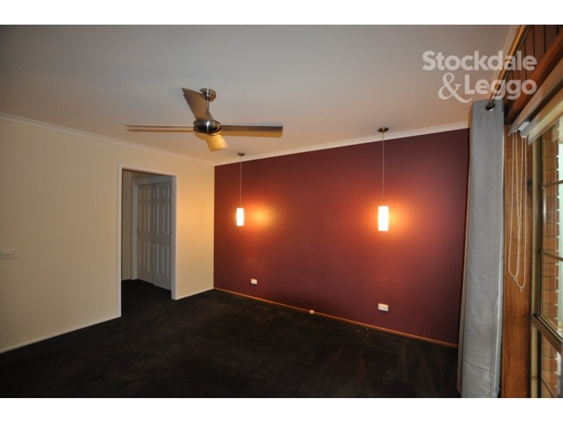 1 FernGully Road, Cockatoo VIC 3781