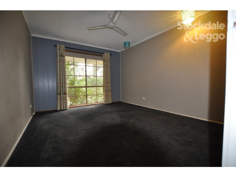 1 FernGully Road, Cockatoo VIC 3781