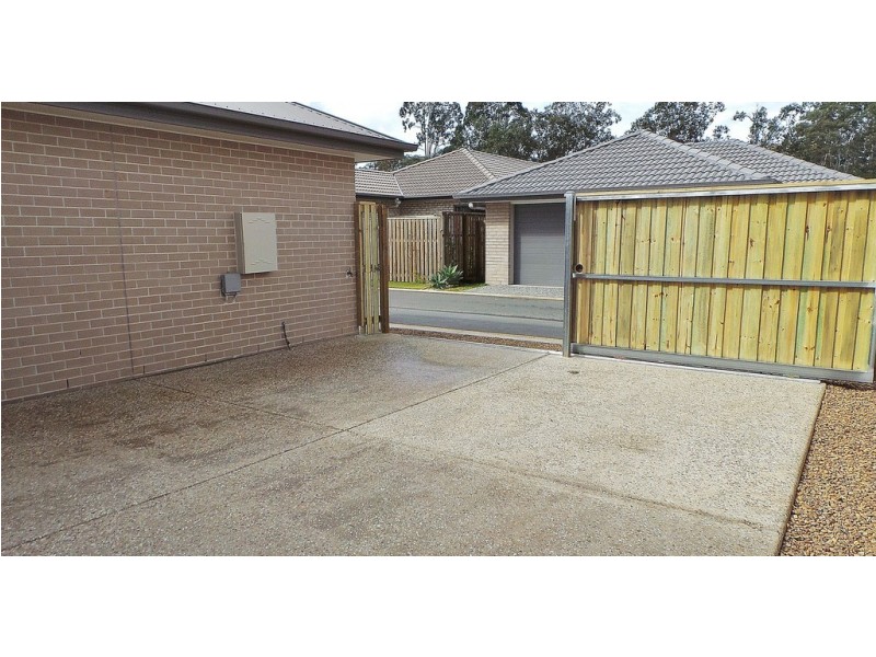 3 William Bray Parkway, Fitzgibbon QLD 4018