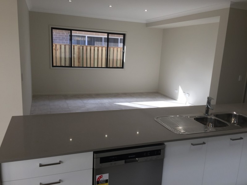 3 William Bray Parkway, Fitzgibbon QLD 4018